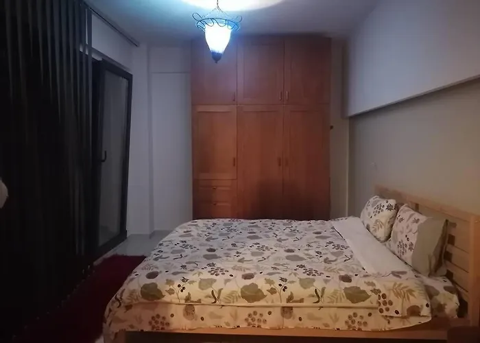 1 In Daire Kateríni
