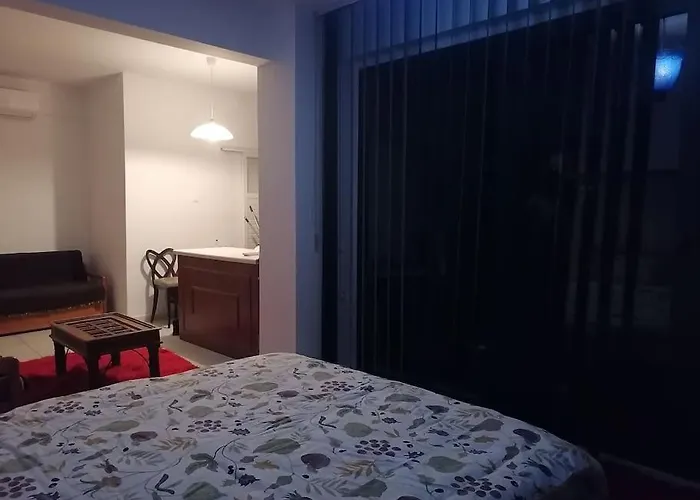 1 In Kateríni